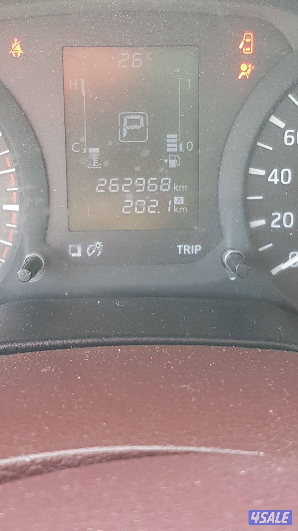 للبيع نيسان نافارا 2020 شرط الفحص1