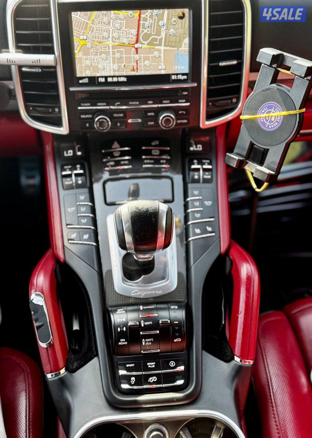 للبيع بورش كايين GTS صبغ الوكالة داخلية لون أحمر4