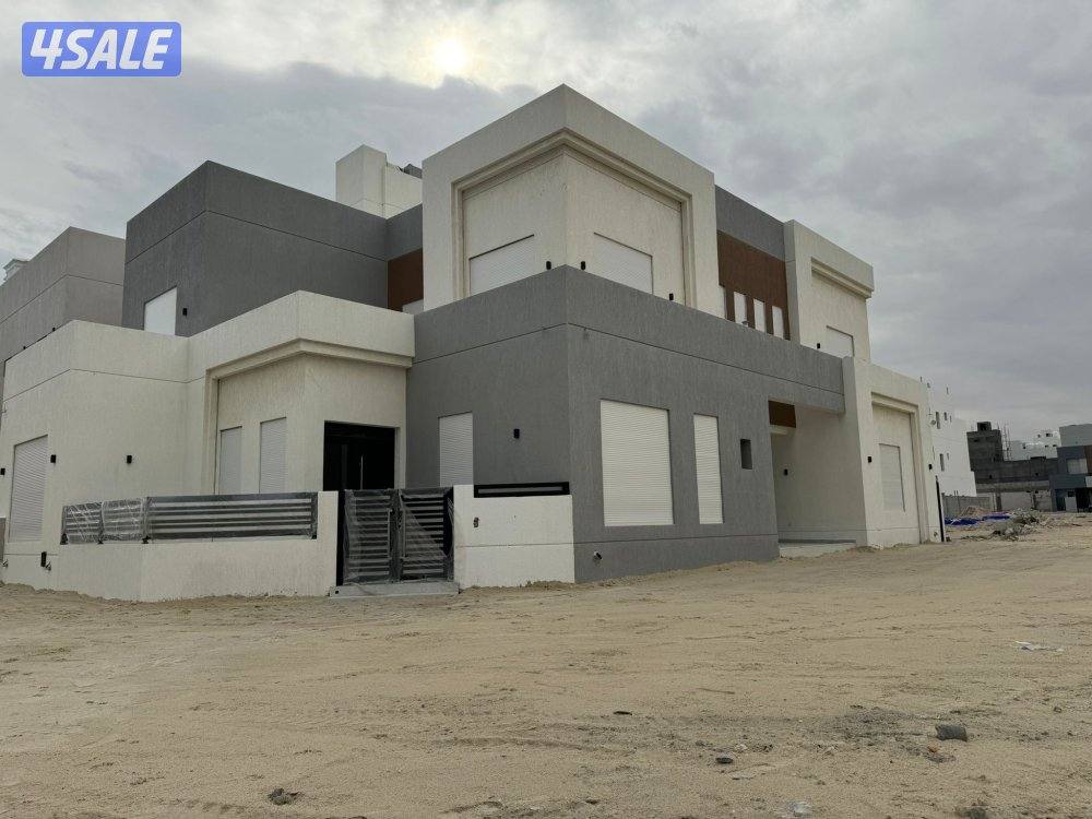 للبيع فيلا بالمطلاع موقع زاويه0