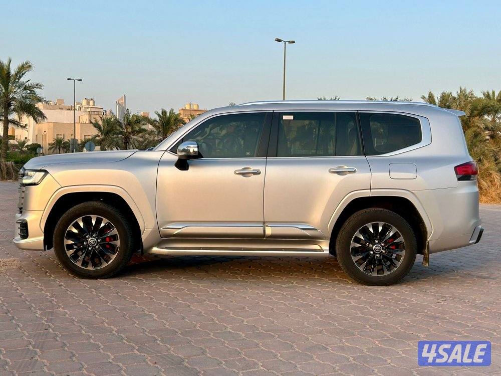 لاندكروزرVXR
 عداد 43 الف6