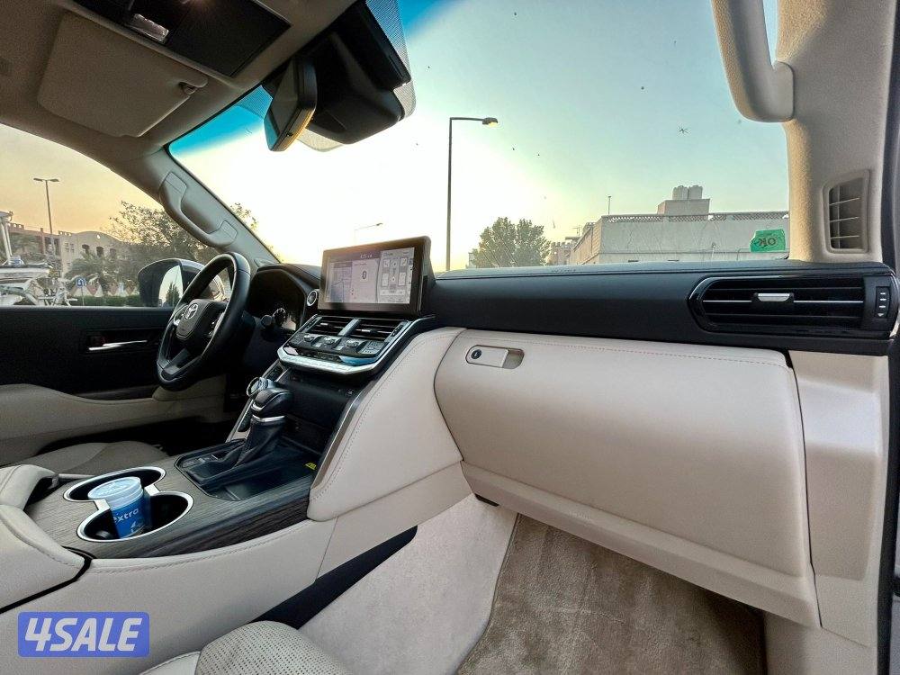 لاندكروزرVXR
 عداد 43 الف15