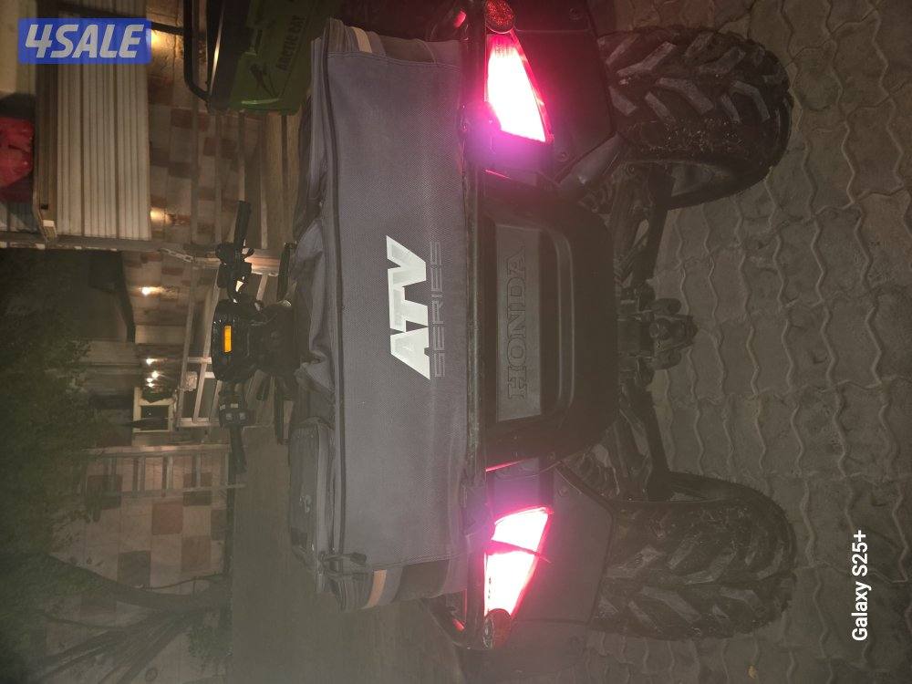 للبيع بقي هوندا ٦٥٠ سي سي2