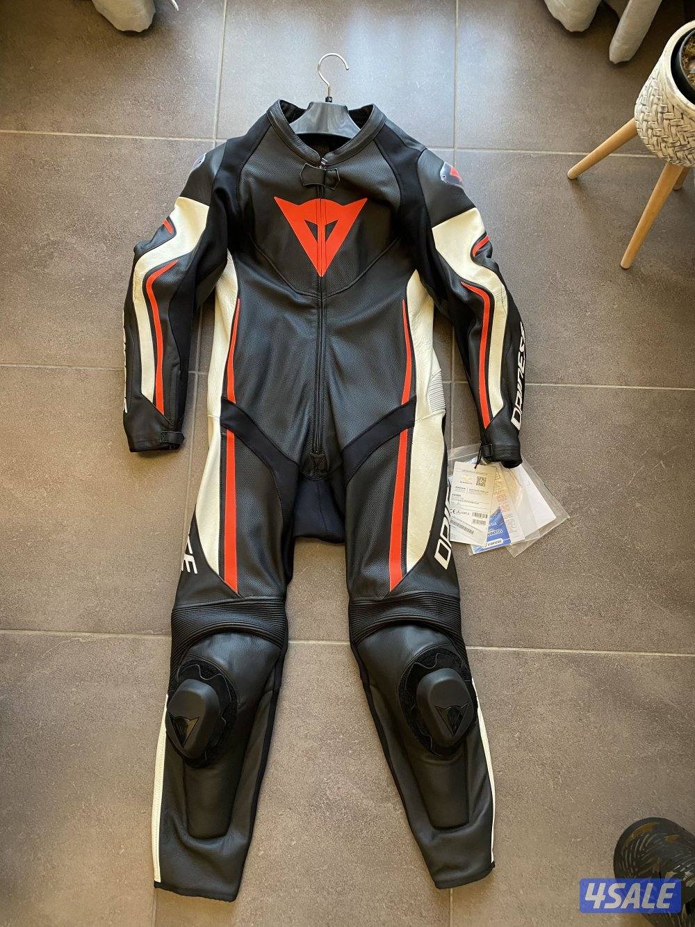 Brand New Dainese Suit and Gloves for Track racing0