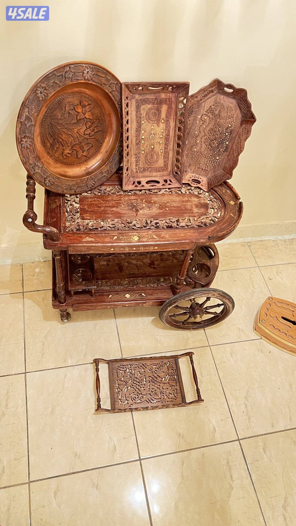 للبيع ترولي خشبي مع الصواني والصحوون11