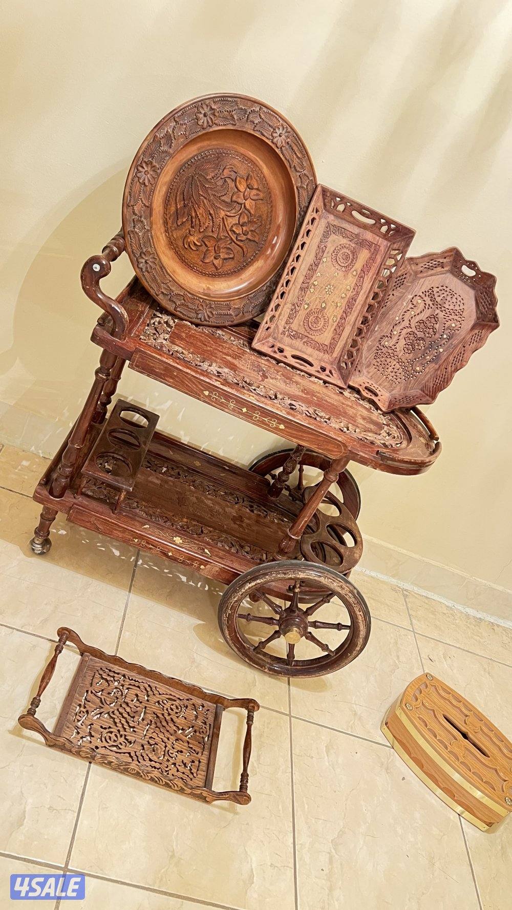 للبيع ترولي خشبي مع الصواني والصحوون14