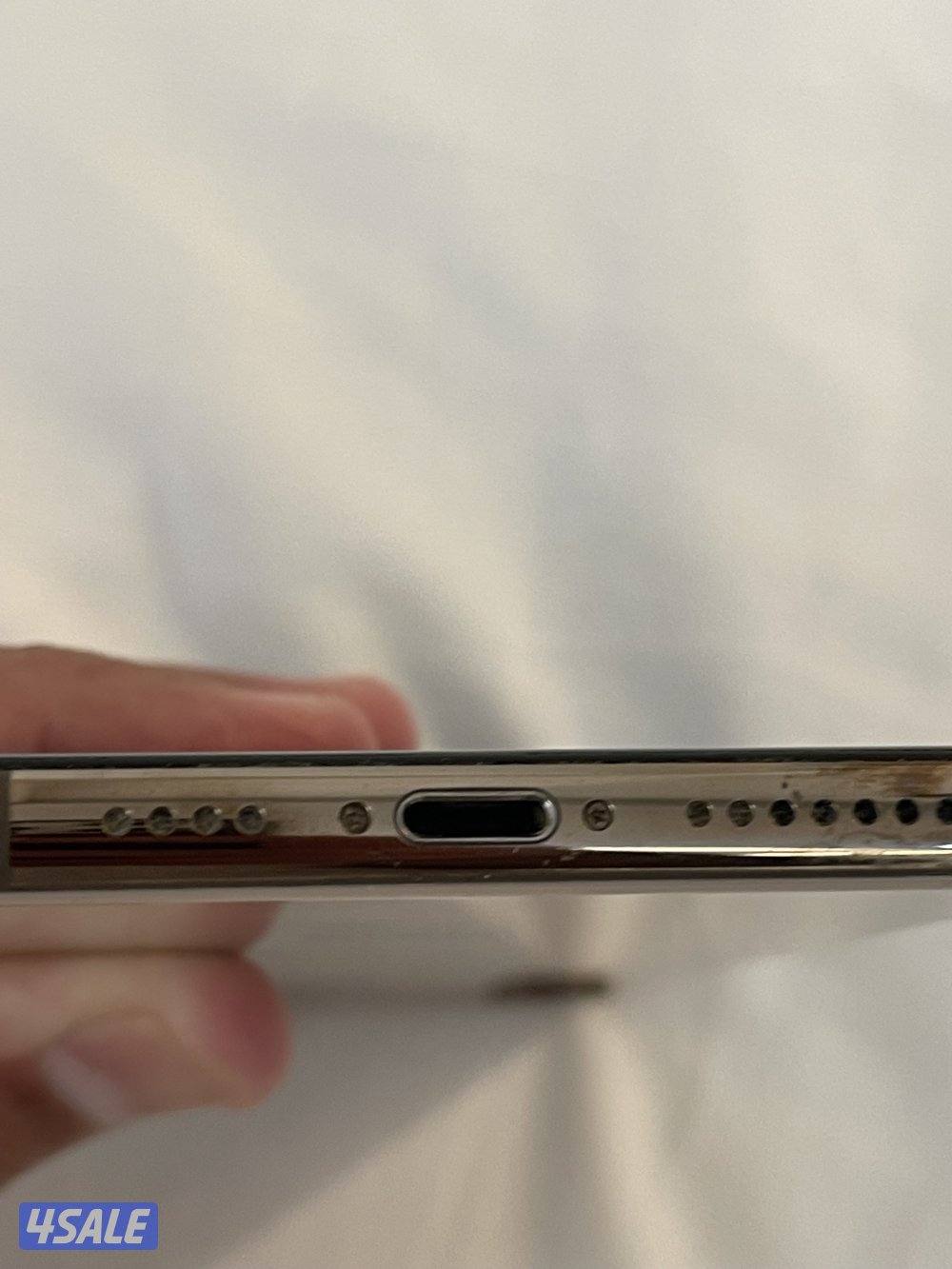 ايفون xs max 512 نظيف لم يفتح ولم يصلح فقط تبديل زجاج الظهر3