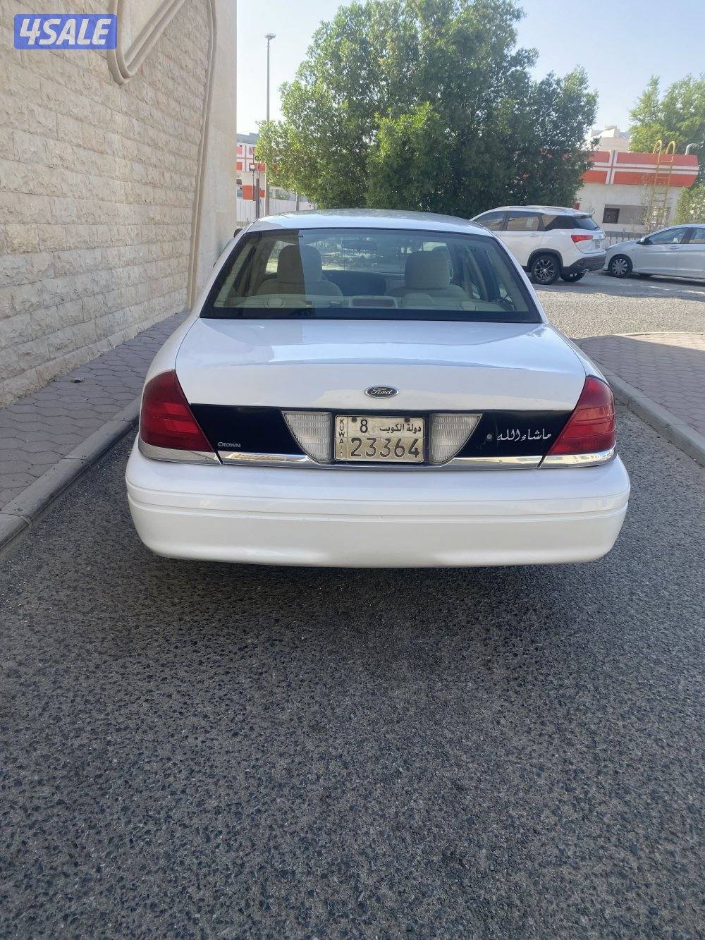 فورد فكتوريا ٢٠١٠3