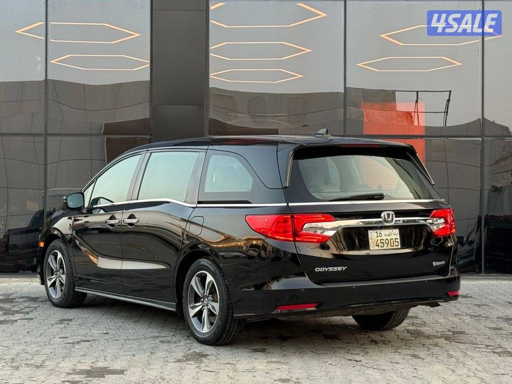 HONDA ODYSSEY _2019 عداد 56 الف فقط4