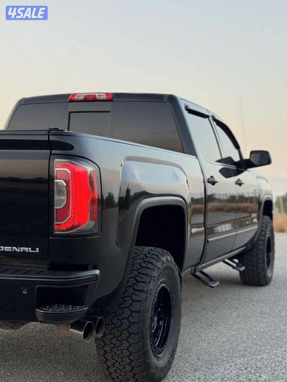 وانيت دينالي وارد كندا1