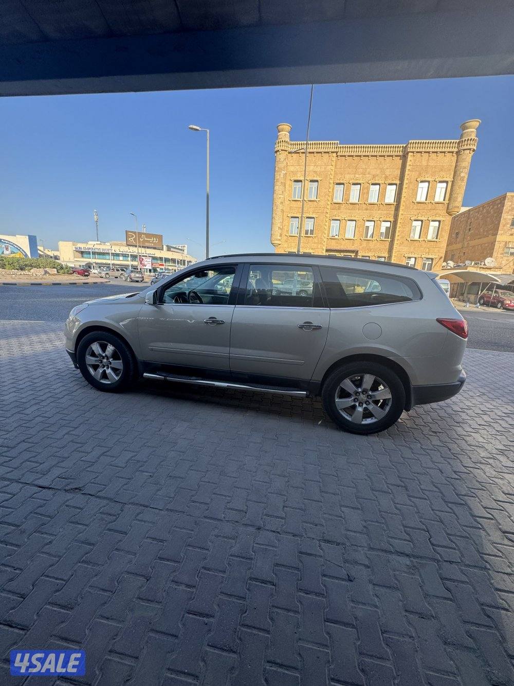 سياره ترافيرس موديل ٢٠١٠1