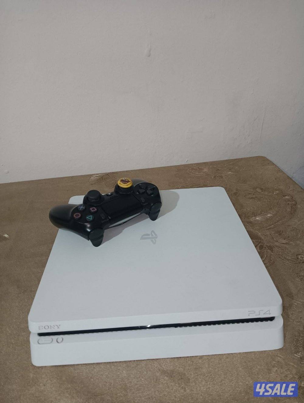 نشتري سوني فور وسوني فايف مستعمل حتي لو سكراب وهم التوصيل مجاني13