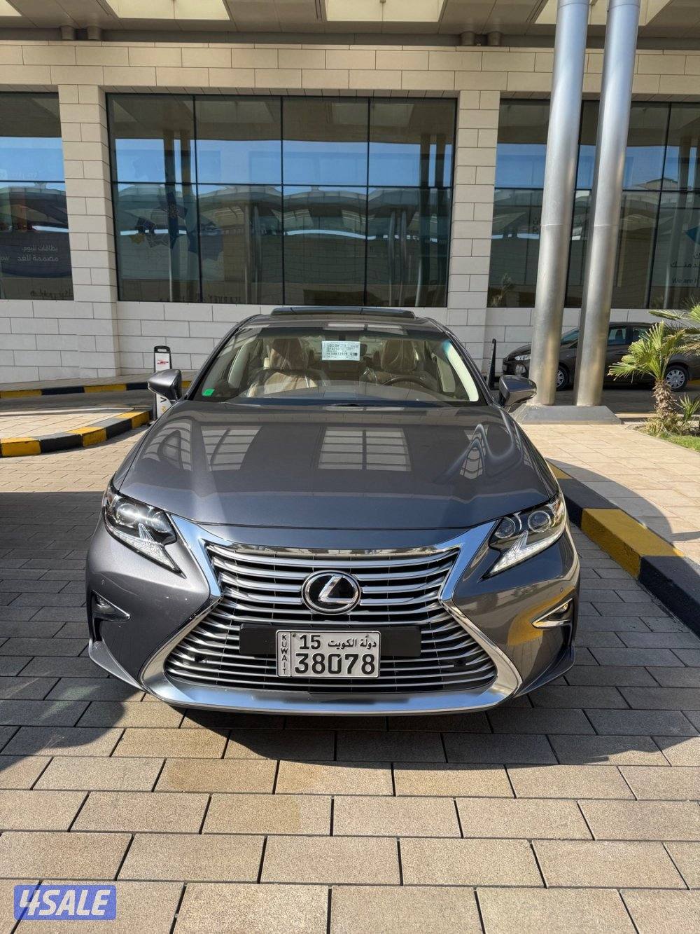 لكزس ES250  الساير بحاله نادره عداد (30) الف كم4