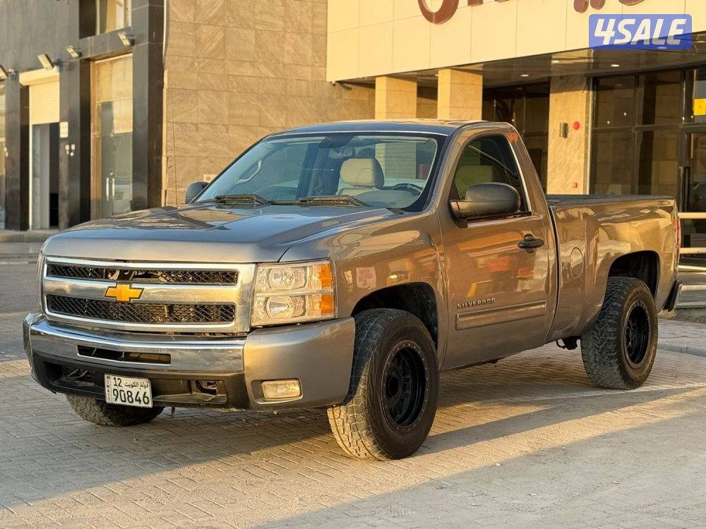 للبيع سلفرادو 2013 6 غيار1