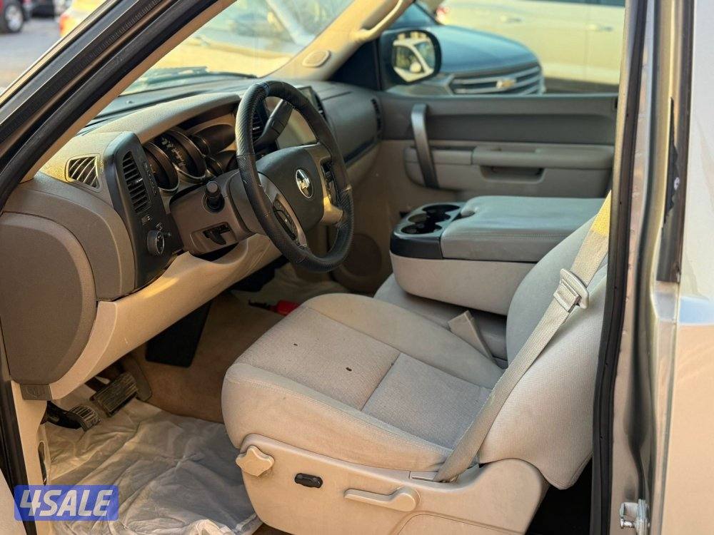 للبيع سلفرادو 2013 6 غيار3