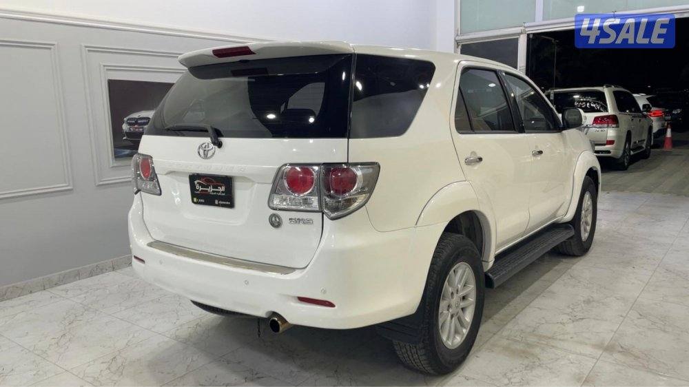 للبيع فورتنر 2013 عداد 2033