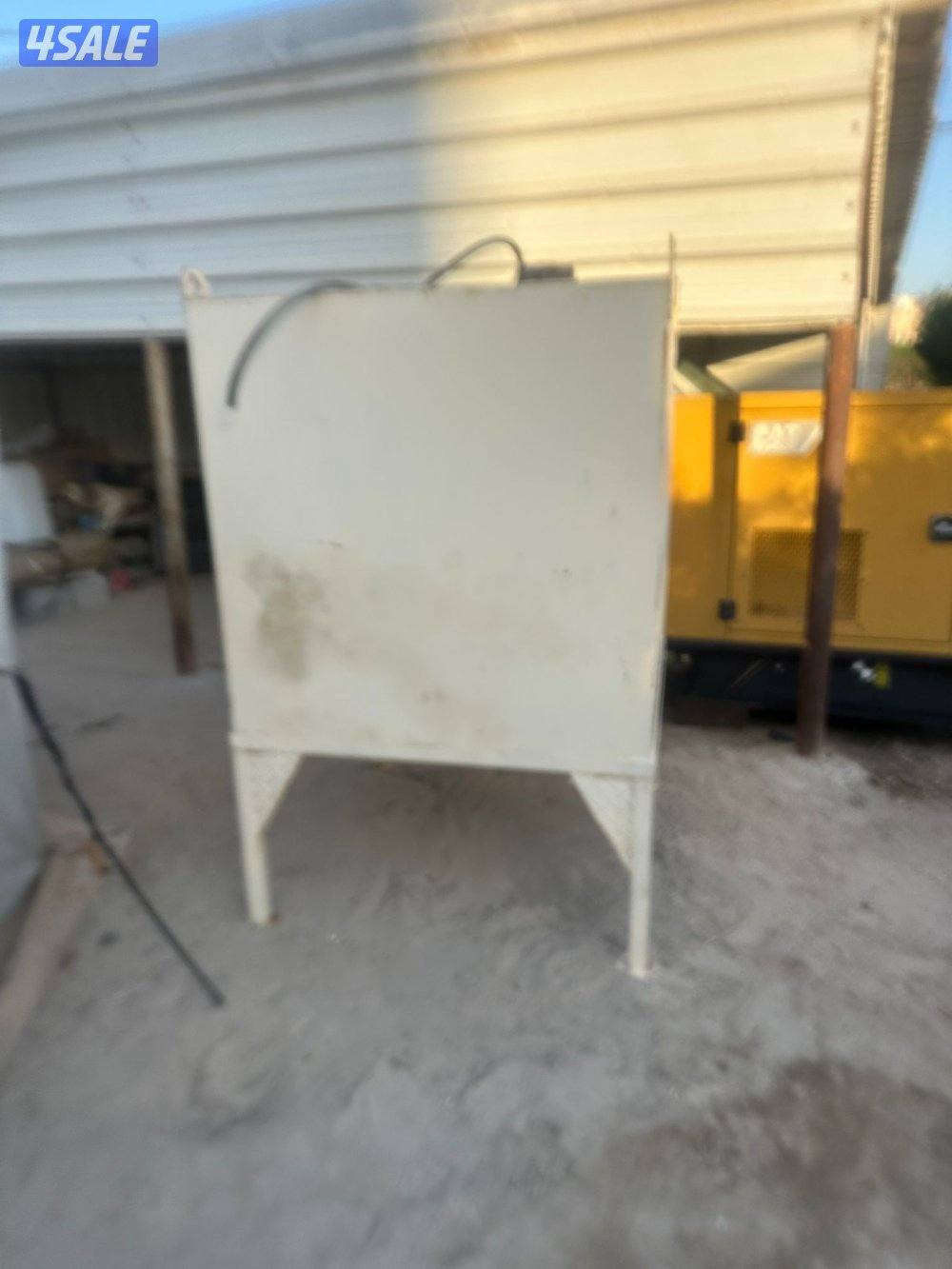 ماطور ديزل كتربلر حجم 30الف موديل 2017. مع خزان حجم 1000لتر نظيف جدا10