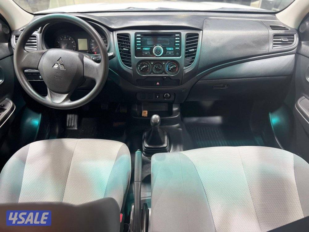 وانيت قير عادي موديل 2022 ماشي 33 الف صبغ الوكالة بحالة الوكالة6