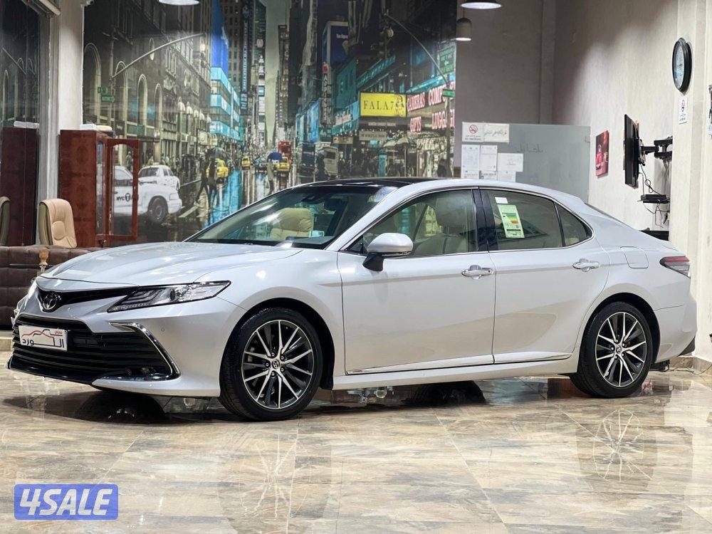 كامري بانوراما ليمتد 6 سنلدر موديل 2023 ماشي 55 الف صبغ الوكالة الساير0