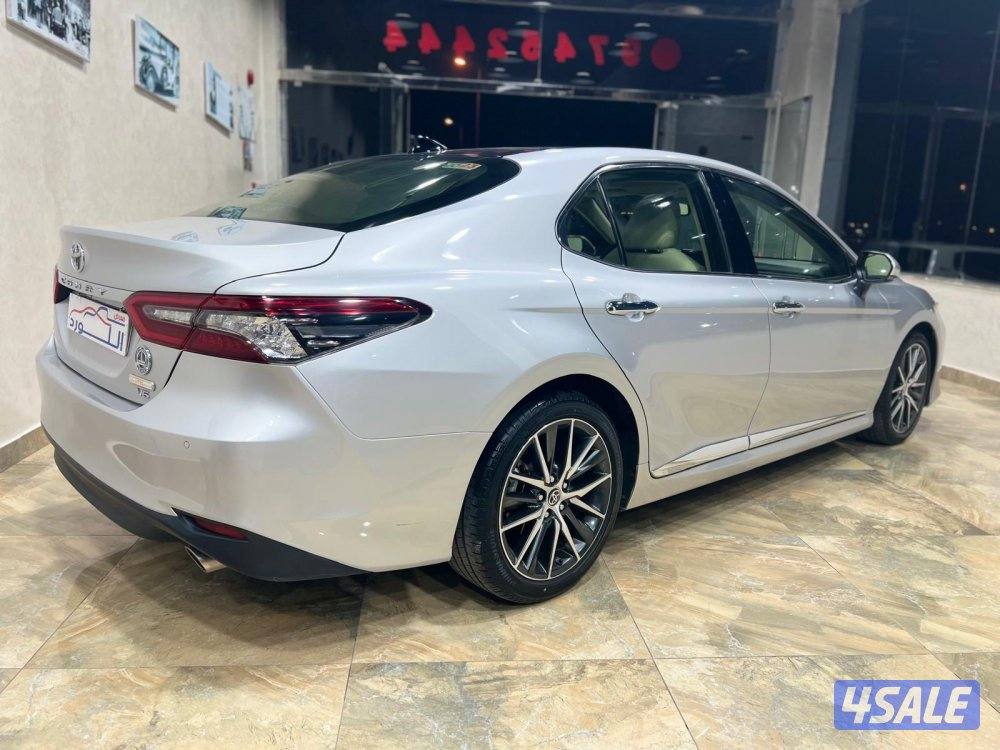 كامري بانوراما ليمتد 6 سنلدر موديل 2023 ماشي 55 الف صبغ الوكالة الساير3