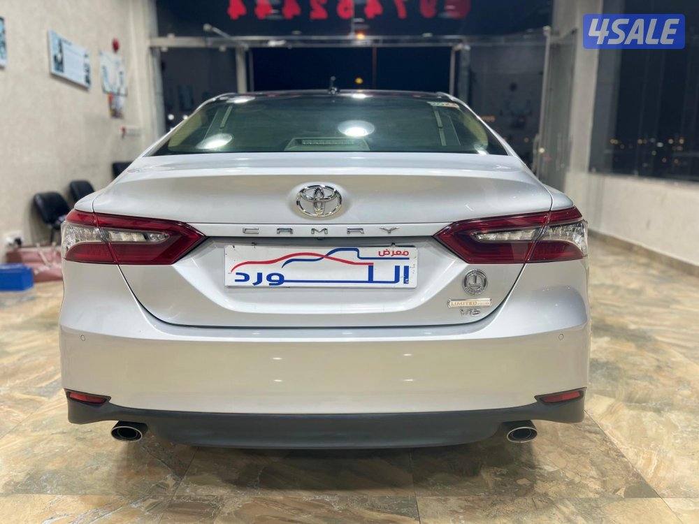 كامري بانوراما ليمتد 6 سنلدر موديل 2023 ماشي 55 الف صبغ الوكالة الساير2