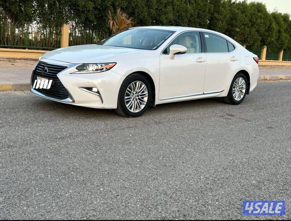 للبيع لكزس ES350 موديل / 2016 صبغ وكالة ماعدا قطعة1