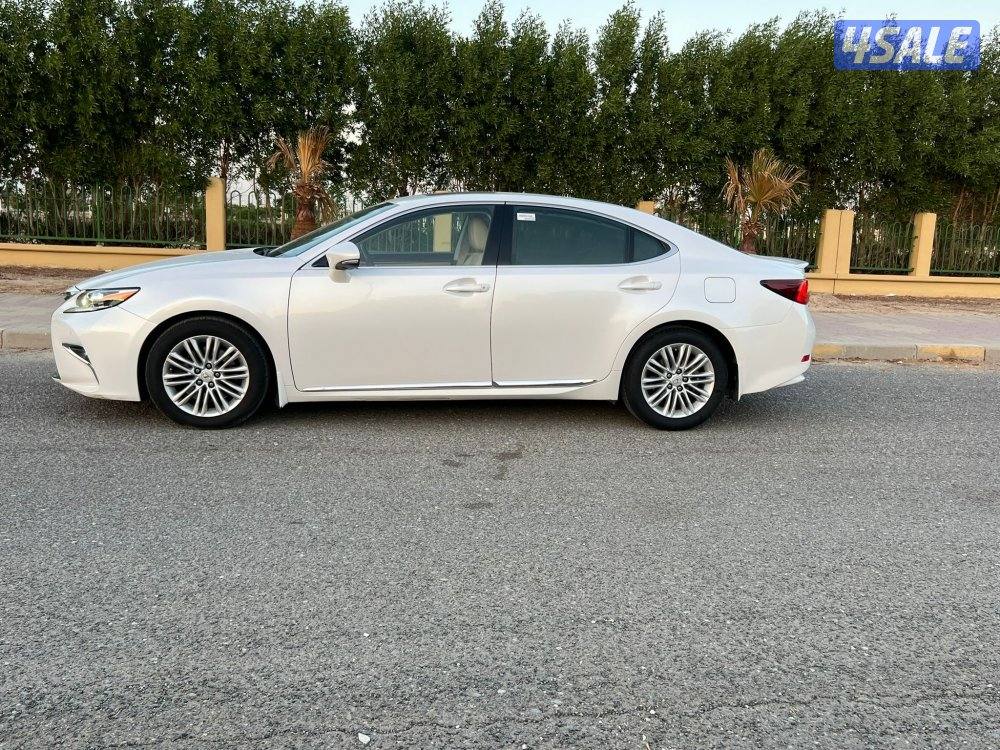 للبيع لكزس ES350 موديل / 2016 صبغ وكالة ماعدا قطعة3