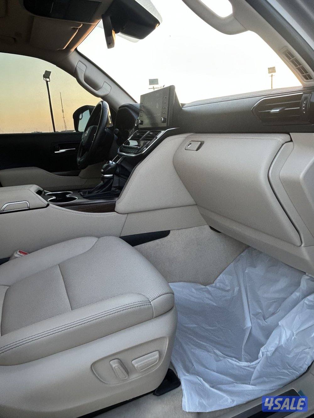 للبيع لاند كروزر GXR ايرو9