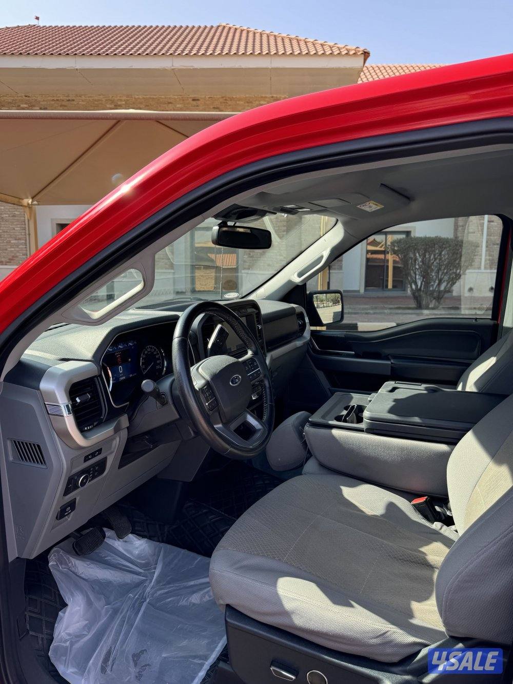 للبيع وانيت فورد F150 دبل قير4