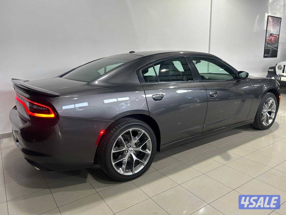 Dodge Charger SXT PLus4