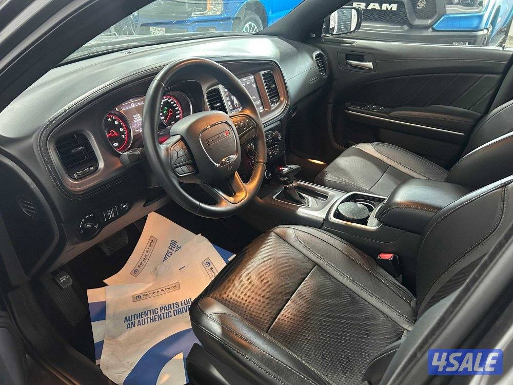 Dodge Charger SXT PLus8