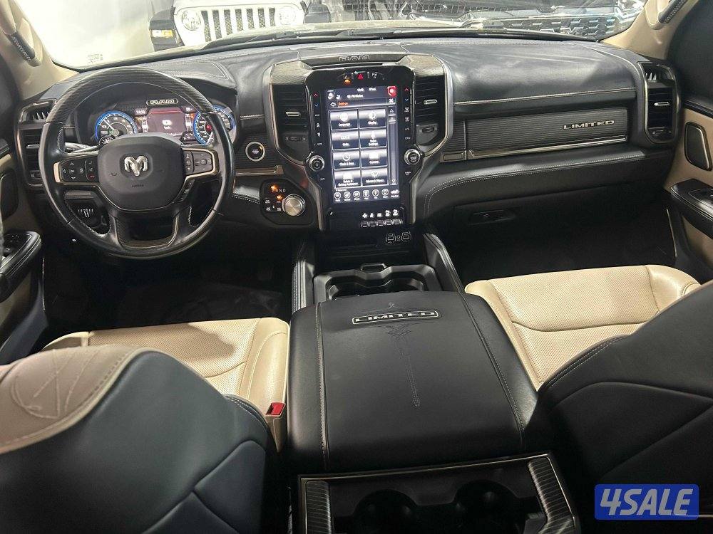 RAM 1500 Limited Crew Cab7