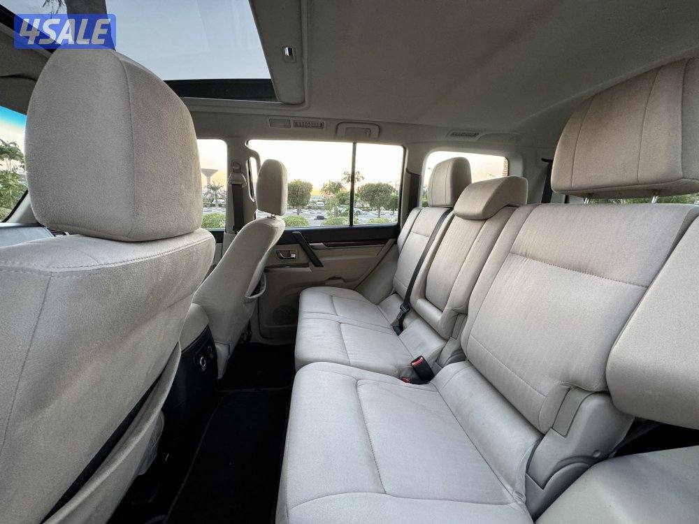 ميتسوبيشي باجيرو موديل 2016 عداد 138 بحاله ممتازه7