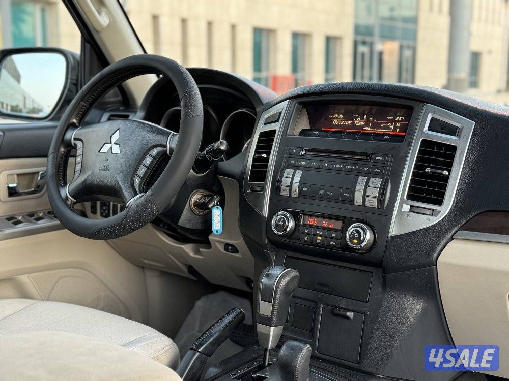 ميتسوبيشي باجيرو موديل 2016 عداد 138 بحاله ممتازه14