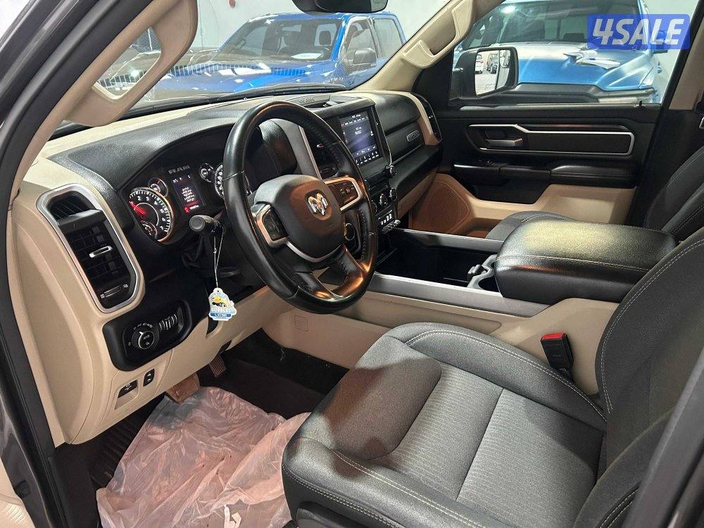 RAM 1500 Big Horn Crew Cab6