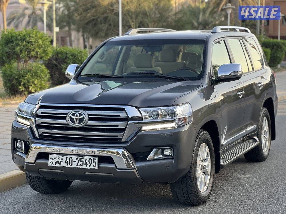 للبيع لاندكروزر V8 2016 الساير1