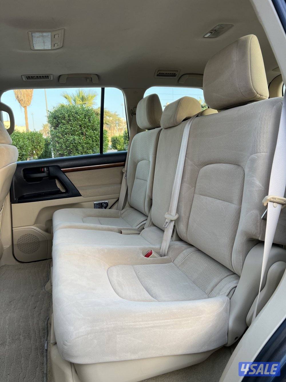 للبيع لاندكروزر V8 2016 الساير7