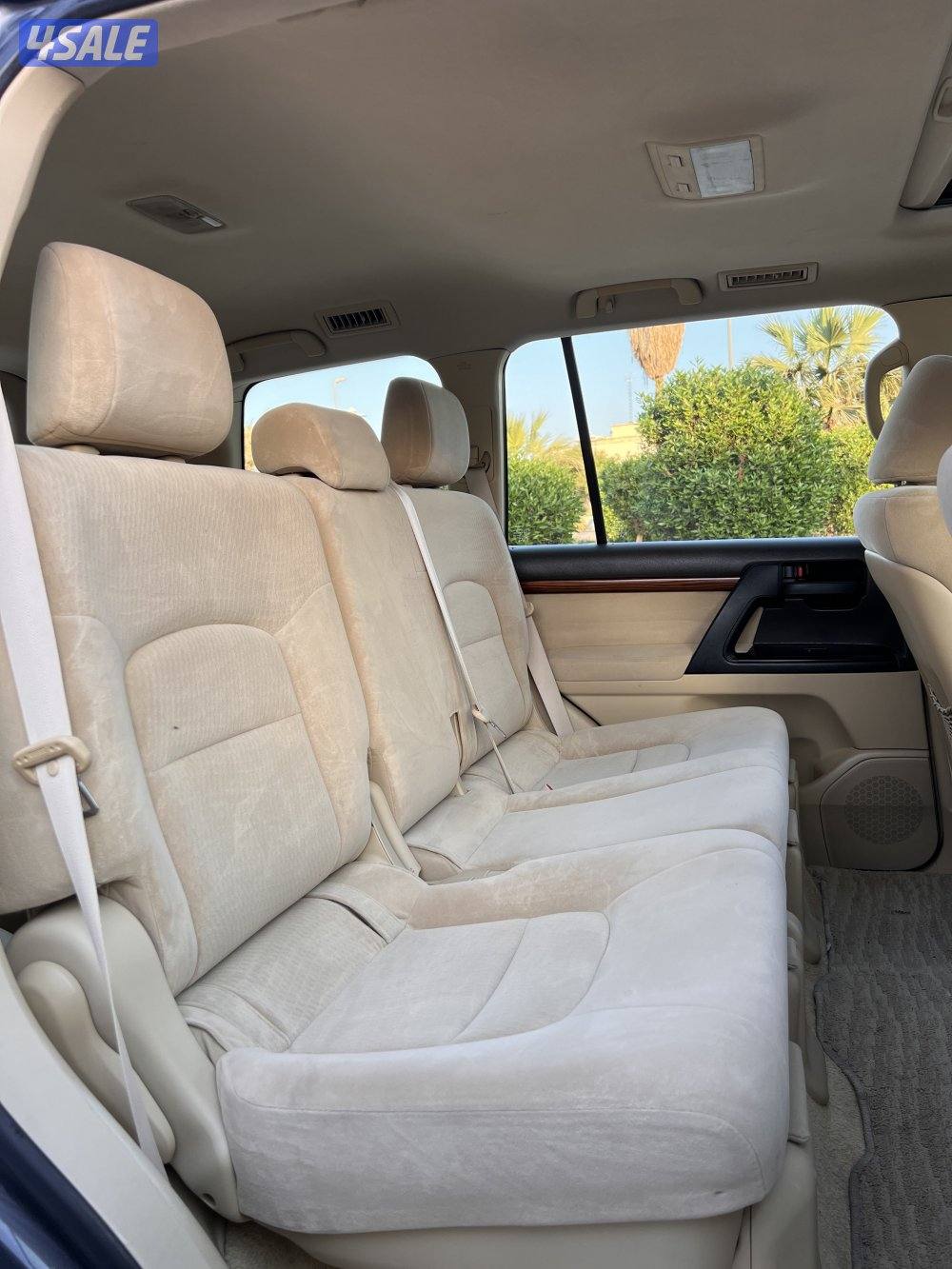 للبيع لاندكروزر V8 2016 الساير8