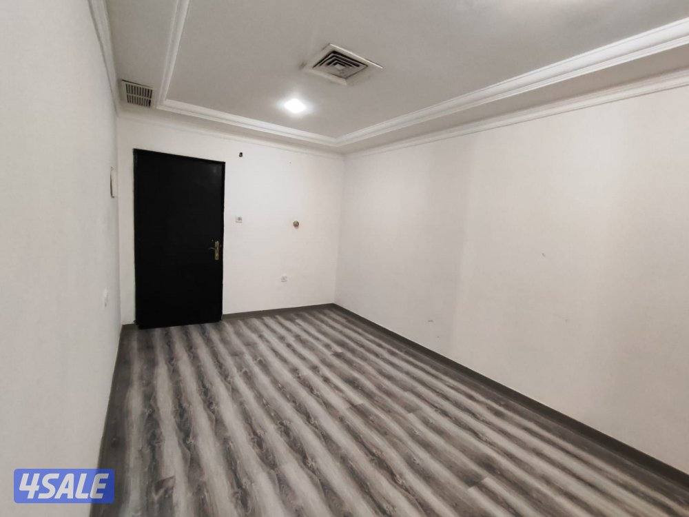 شقق للايجار حولي كويتين فقط فاضي وخلو غرفه صاله حمام مطبخ باركن15