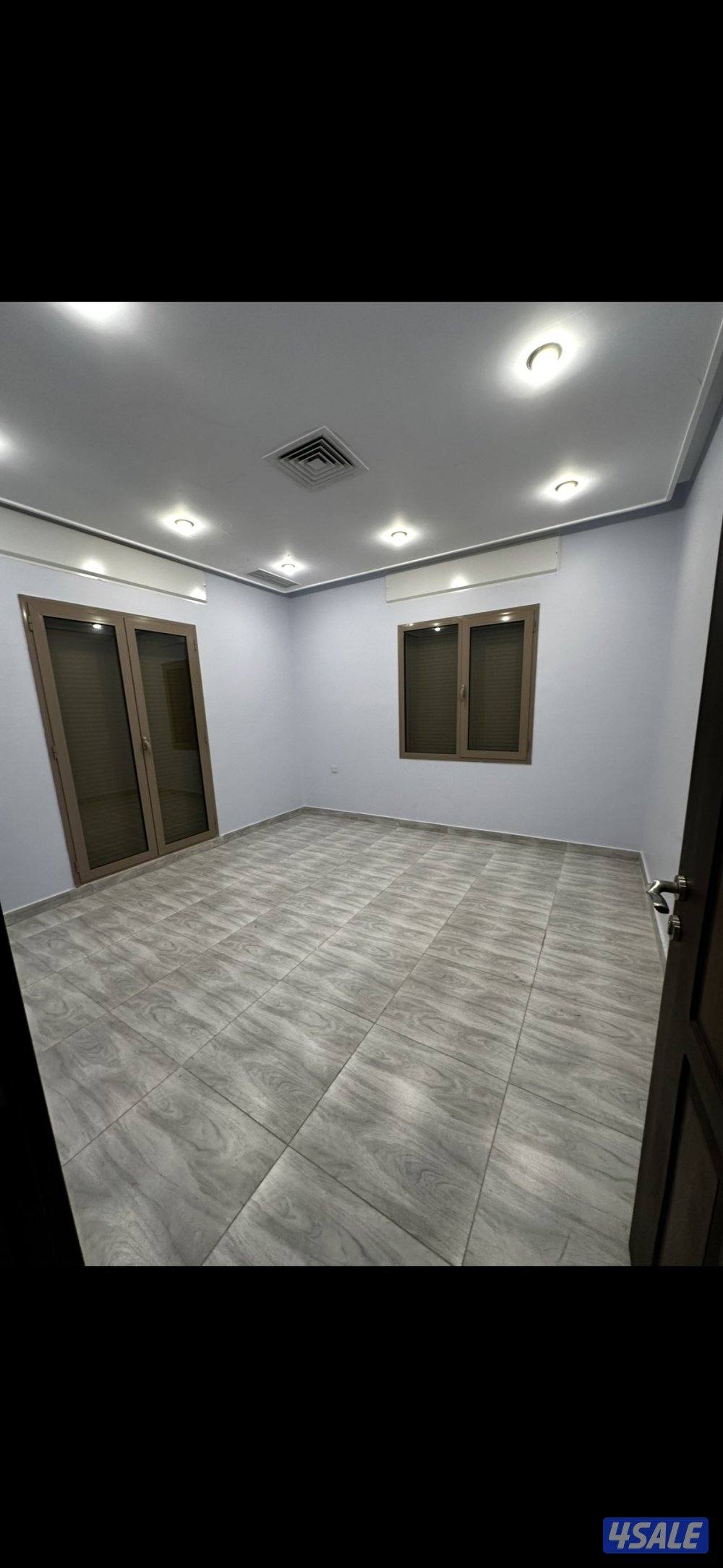 بيت كامل 3 شوارع و ارتداد و حديقة11