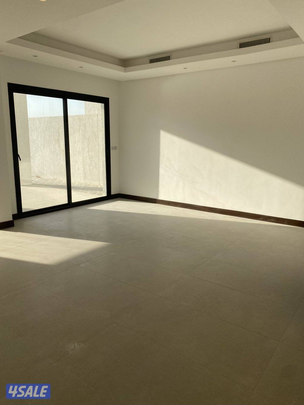 شاليهات للايجار السنوي  / يصلح للأستسمار4