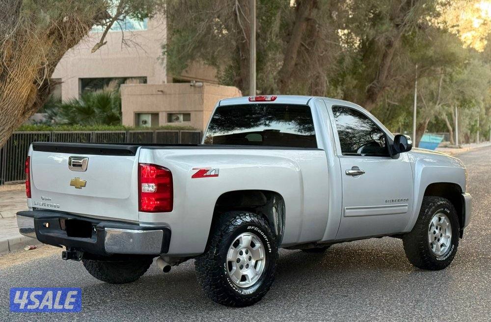 وانيت سلفرادو Z71 شرط الفحص 20133