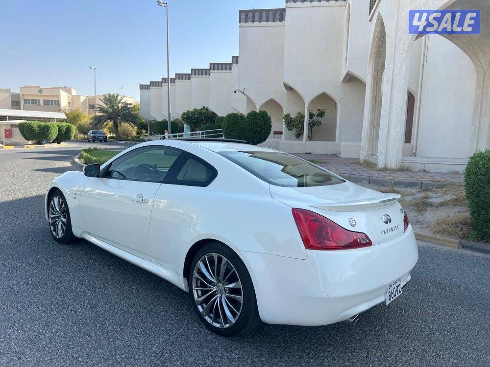 للبيع انفيتني كوبيه Q60S موديل 20165