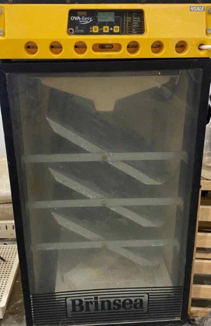 للبيع فقاسه نايف 320 بيضه0