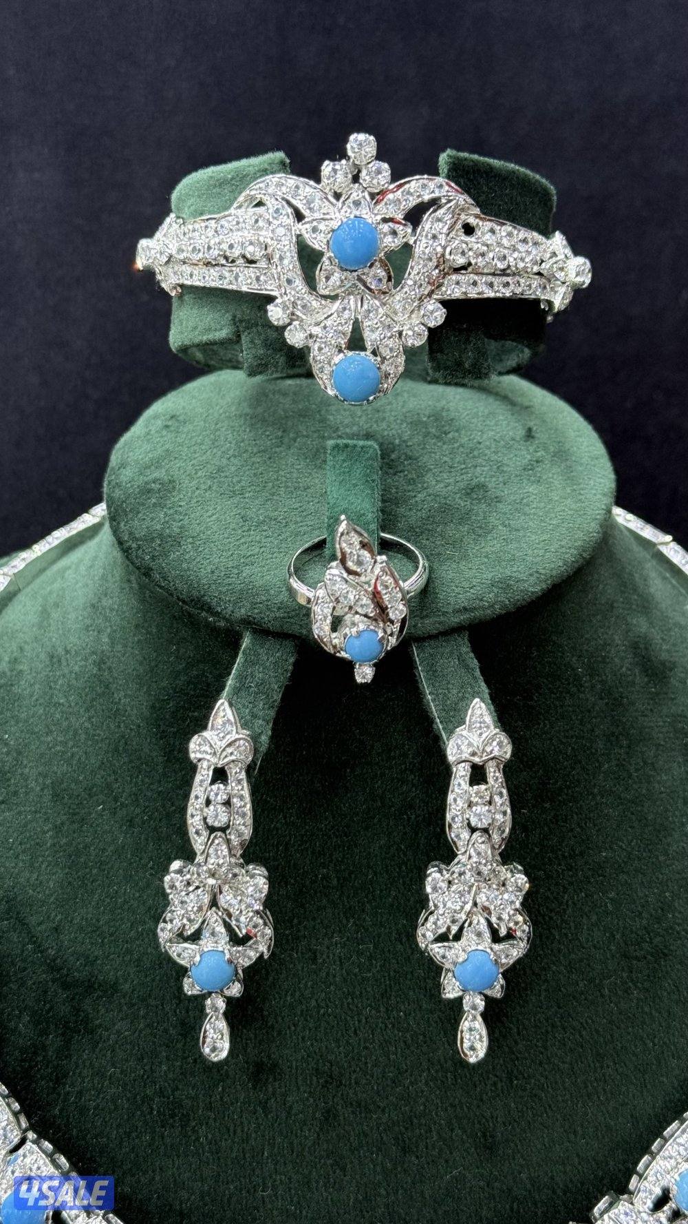 طقم نسائي فضة عيار 925 مطلي بالروديوم – فصوص زركون أبيض10