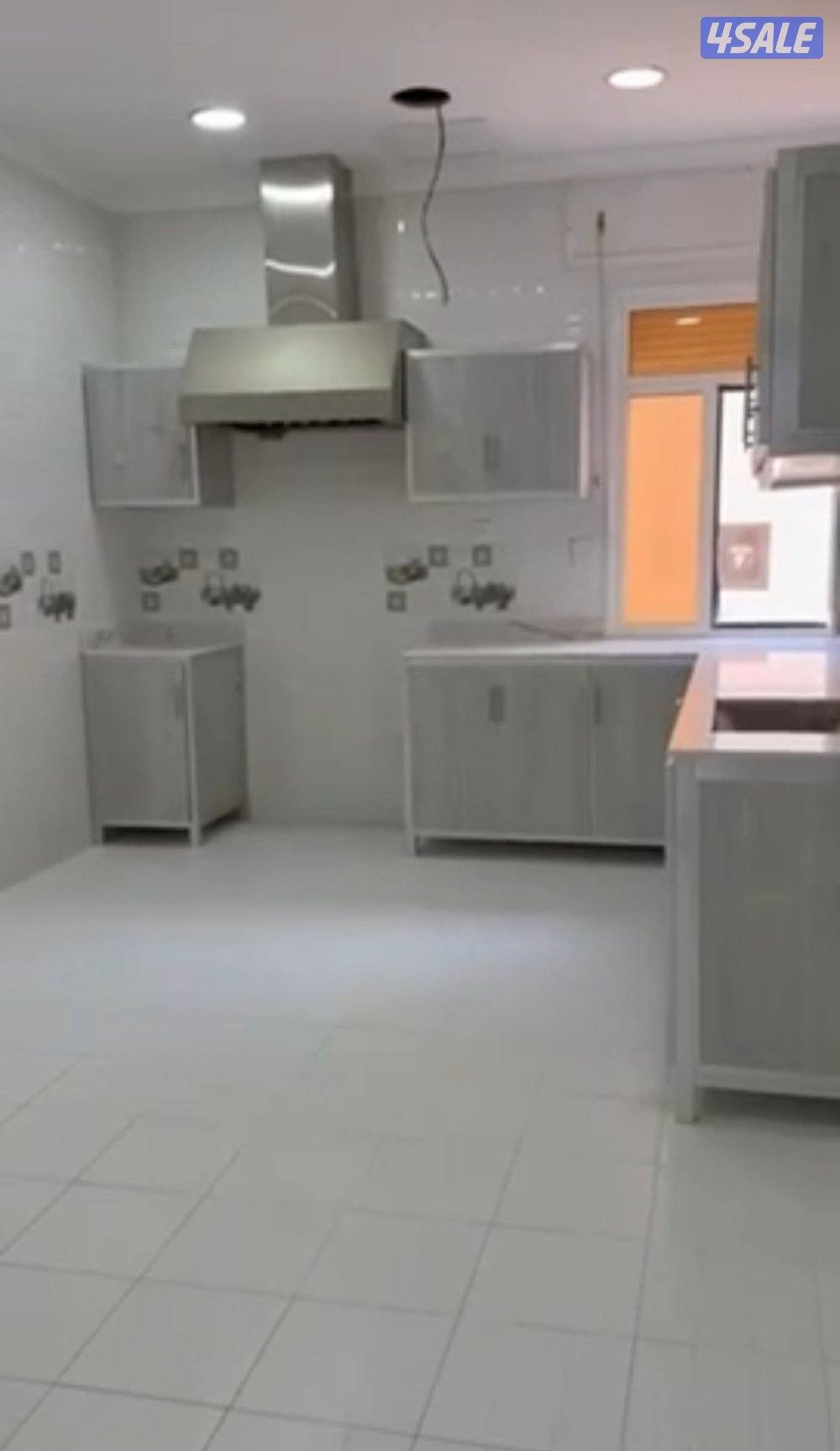 شقه للإجار في صباح الأحمد السكنية قطاع B3