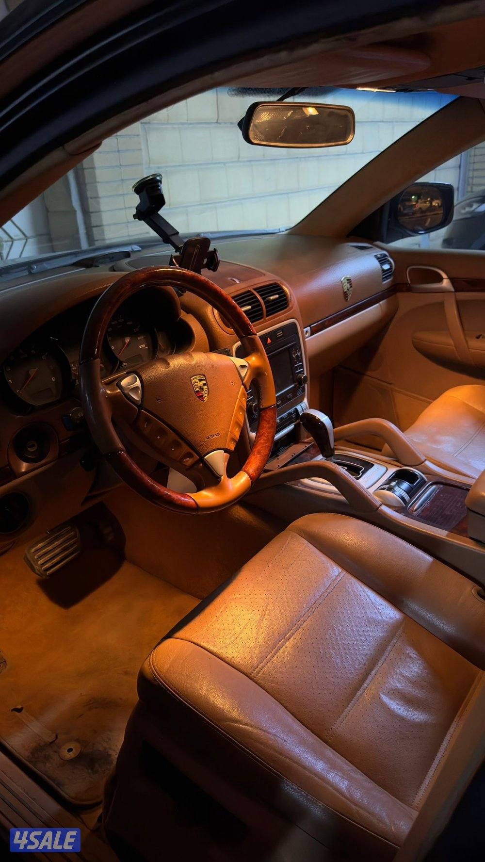 بورش كايين موديل 2010 اسود داخلي تان فحص قير ومكينه وشاصي بحاله ممتازه5