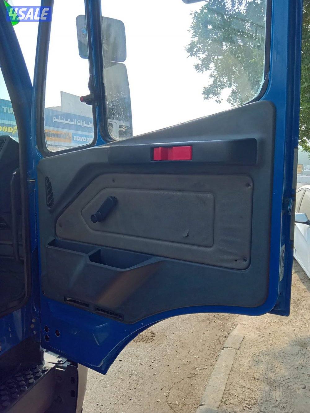 للبيع شاحنه صهريج مياه 24356