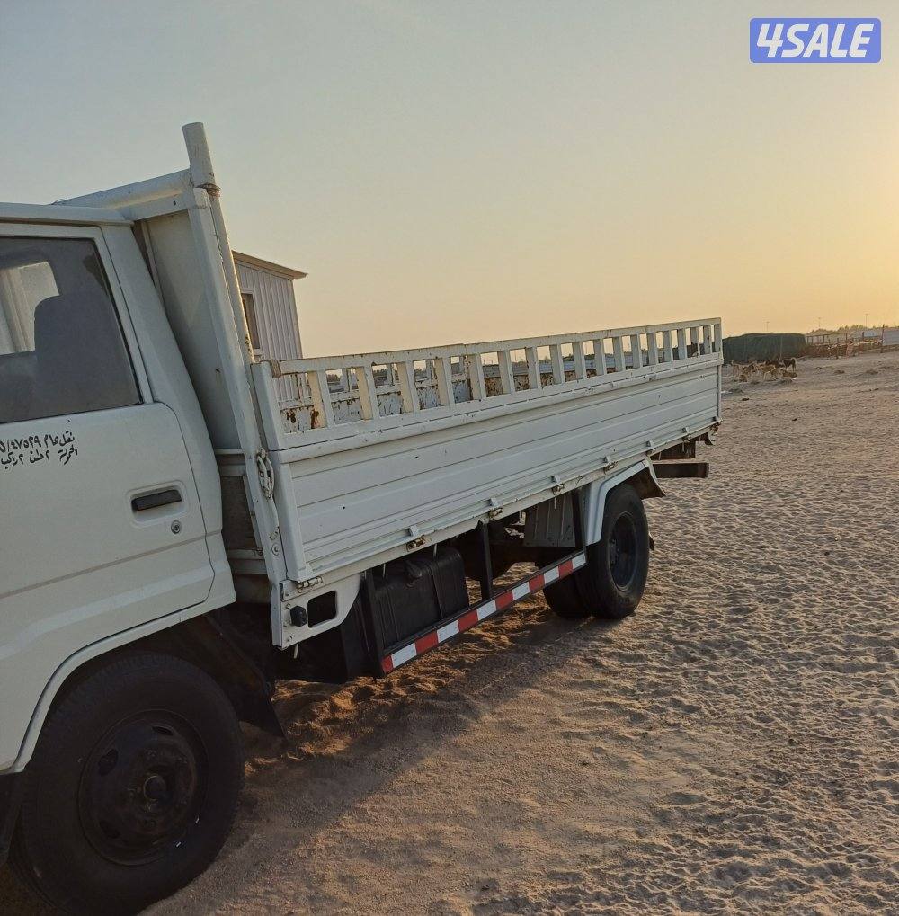 للبيع هاف لوري بحالة ممتازة1