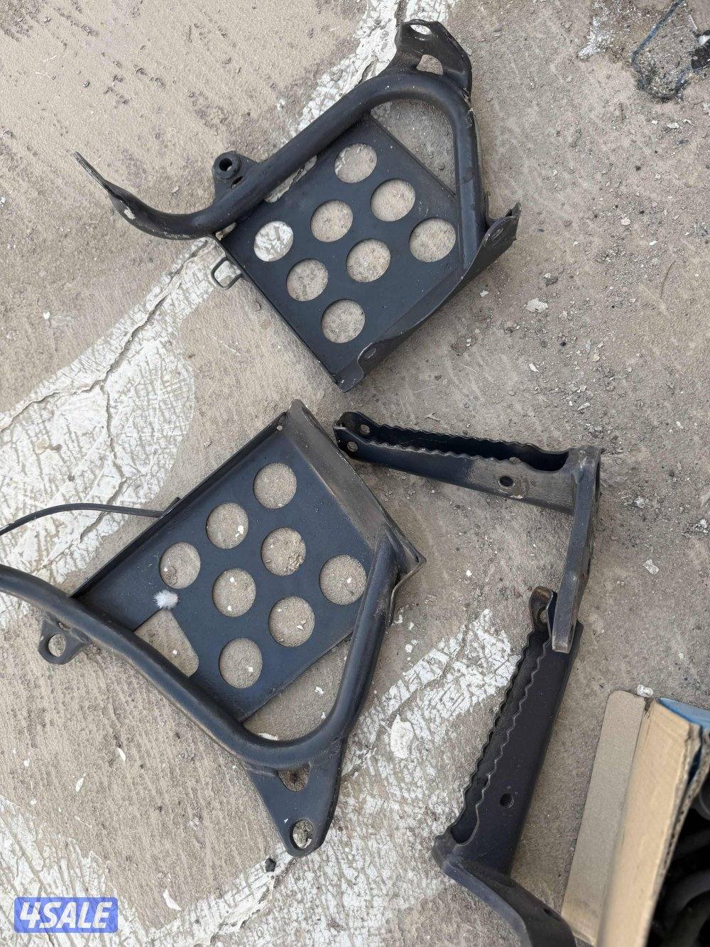 للبيع قطع غيار بانشي2