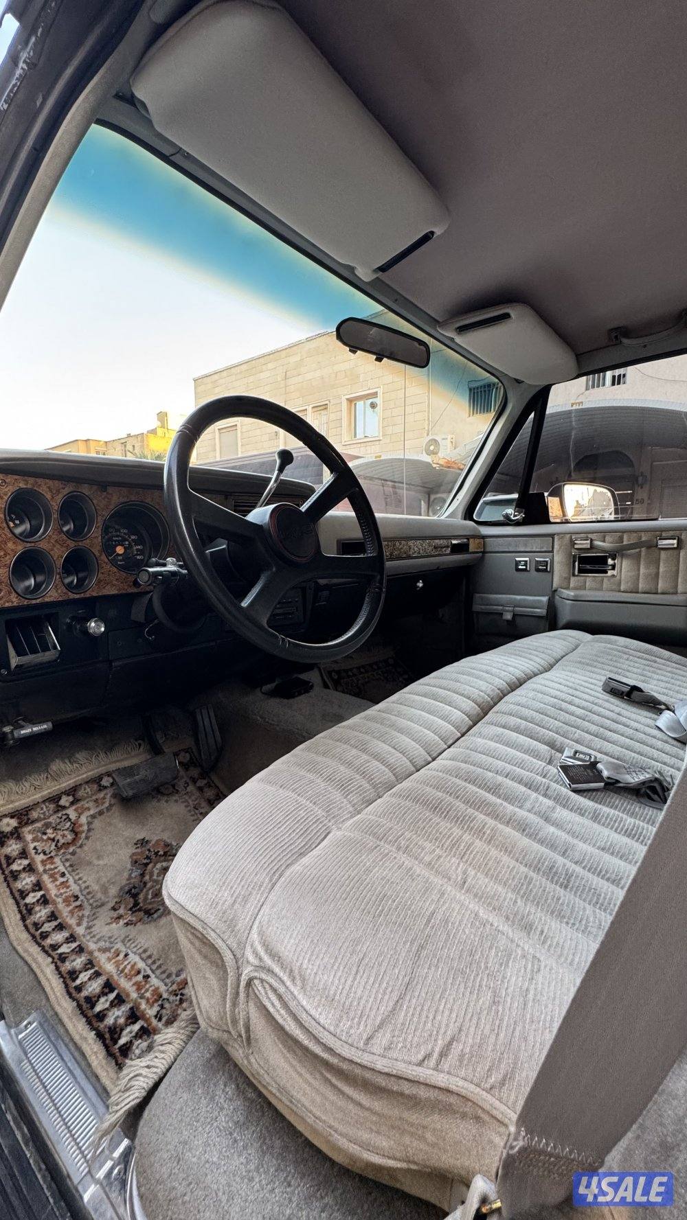 للبيع سوبربان GMC 1991 الوكاله بهبهاني مكينه 454 مالك الثاني8